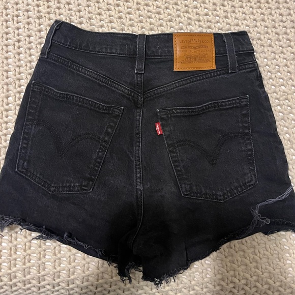 Levi Ribcage shorts - Picture 2 of 7